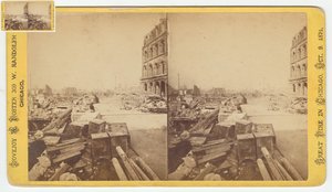 صورة مجسمة للخزائن المأخوذة من الأنقاض في شارع ديربورن بعد حريق شيكاغو عام 1871 ، 1871 (صورة وزن الجسم على حامل البطاقة) بواسطة جورج إن بارنارد