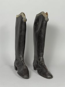 حذاء من طراز von Zieten Hussars ، يرتديه صاحب السمو الملكي دوق كونوت ، قبل عام 1914 (حذاء طويل) بواسطة المدرسة الألمانية