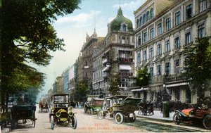 بطاقة بريدية تصور Unter den Linden و Kranzler-Eck في برلين ، c.1910 (صورة ملونة) بواسطة المدرسة الألمانية