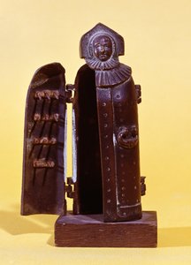 تمثال صغير لعذراء نورمبرغ السوداء ، مصغر من تمثال من القرن الخامس عشر ، استخدم لتعذيب الساحرات بواسطة المدرسة الألمانية