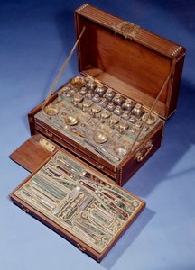 Travel Surgery and Pharmacy Kit. 1640. Augsburg. Decorative Arts, Paris. بواسطة المدرسة الألمانية