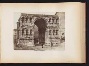 قوس يانوس في روما ، إيطاليا روما. Arco di Giano quadrifronte (العنوان على الكائن) بواسطة جياكومو بروجي