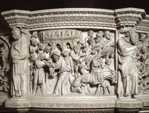 تفاصيل نقوش الكرسي التي حققها جيوفاني بيسانو (1248-1314): تقديم يسوع في المعبد والهروب إلى مصر (تفاصيل النقوش البارزة على المنبر الرخامي) 1302-1311 كاتدرائية بيزا (كاتدرائية بيزا) ، ايطاليا بواسطة جيوفاني بيسانو