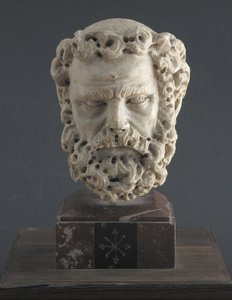 رأس رجل ملتح 1312-1314 بواسطة جيوفاني بيسانو