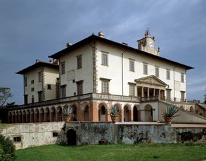 واجهة Villa Medicea في Poggio a Caiano - كاليفورنيا. 1480-1485