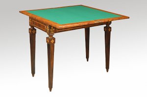 Table with green top بواسطة جوزيبي ماغيوليني