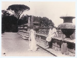  بواسطة جوجليلمو (1852-1930) بلوشوف