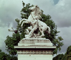 واحدة من "خيول مارلي" ، 1739-45 (رخام)