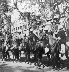 فرسان البنجاب خارج محطة السكة الحديد في دلهي ، الهند ، 1900s.