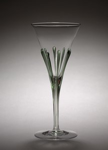 كأس ، ج. 1900. بواسطة هاري باول