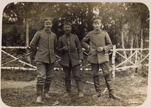الحرب العالمية الأولى: شهدت أوكرانيا في أعوام 1914-1916 أثناء غزو الجيش الألماني. مجموعة من الجنود (صورة ب / ث)