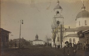 الحرب العالمية الأولى: شهدت أوكرانيا في أعوام 1914-1916 أثناء غزو الجيش الألماني. منظر لمدينة (صورة بالأبيض والأسود)