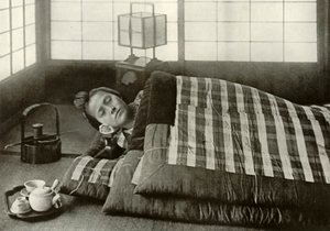 وقت النوم في اليابان ، 1910. بواسطة هربرت بونتينج