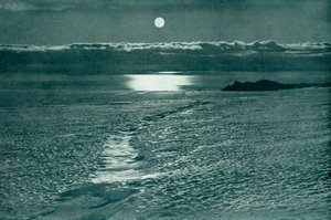 نهر بارن الجليدي: صدع مع جسر ثلجي رفيع ، c19101913 ، 1913. بواسطة هربرت بونتينج