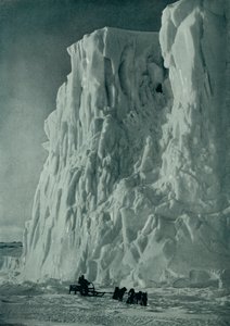 The Point of the Barne Glacier، c19101913، 1913 بواسطة هربرت بونتينج