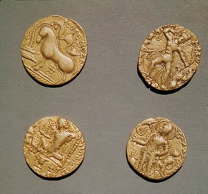 دينار سامودراجوبتا (335-375) كوماراغوبتا الأول (415-454) وتشاندراغوبتا الأول (320-335) (ذهبي) بواسطة المدرسة الهندية