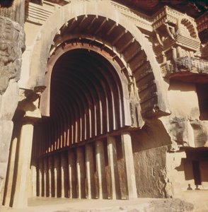 منظر للكهف 12 بواسطة المدرسة الهندية