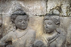 التفاصيل من الخارج ، حجر بركاني 778-850 م بواسطة الإندونيسية