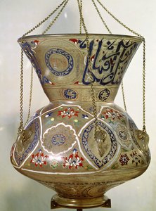 مشكاة من جامع السلطان حسن ، القاهرة (زجاج)