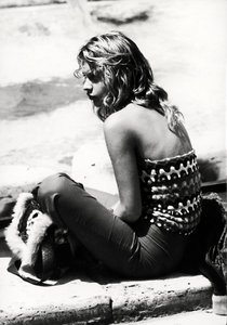 شاب هيبي ، ج .1970 بواسطة مصور إيطالي