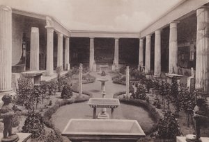 Casa Dei Vettii ، Peristilio ، House of the Vettii ، the Peristyle (b / w photo) بواسطة مصور إيطالي