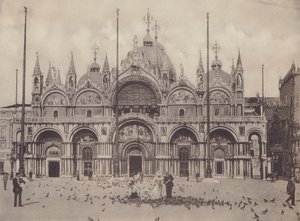 كنيسة S Marco (b / w photo) بواسطة مصور إيطالي