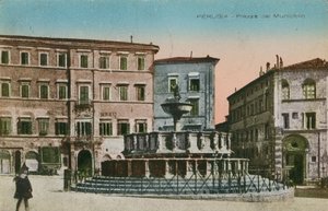 بيروجيا ، تاون هول سكوير ، ج 1910 بواسطة مصور إيطالي