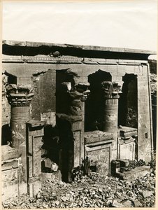 بروناوس من معبد ماندوليس ، كلابشة ، مصر ، تصوير أنطونيو بيتو بواسطة مصور إيطالي