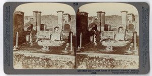 منزل ماركوس لوكريتيوس ، بومبي ، من مكتبة أندروود للسفر ، 1895 (صورة بني داكن) بواسطة مصور إيطالي