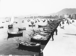 ميناء باليرمو ، صقلية ، حوالي 1920 بواسطة مصور إيطالي