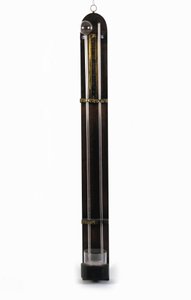 بارومتر (أنبوب الزئبق) بواسطة Evangelista Torricelli أو Toricelli (1608 - 1647). متحف العلوم والتكنولوجيا. ميلان بواسطة المدرسة الايطالية