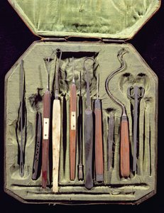 صندوق لأدوات طب العيون (خشب ومعدن)