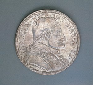 Coin depicting Pope Innocent XI بواسطة المدرسة الايطالية