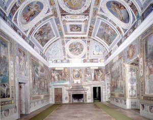 منظر لـ "Sala dei Fasti Farnese" (Hall of the Splendors of the Farnese) من تصميم Onofrio Panvinio ورسمه تاديو (1529-66) و Federico Zuccaro (1540-1609) 1557-83 (في الهواء الطلق) بواسطة المدرسة الايطالية