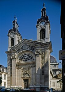 View of the chapel of the Hotel Dieu (Hotel-Dieu) (12th-13th century) redesigned by the architect Jacques Germain Soufflot (1713-1780). Lyon, Rhone