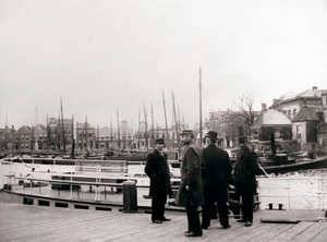 رجال بقارب قناة ، روتردام ، 1898. بواسطة جيمس باتكين
