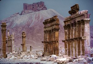 بواسطة جيمس إل ستانفيلد
