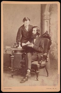 صورة لصموئيل إدوارد وارن 1831-1909 مع أحد الطلاب ، قبل عام 1877. بواسطة جيمس إم كابر