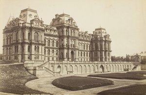 متحف Bowes ، قلعة بارنارد ، كاليفورنيا. 1880. بواسطة جيمس فالنتين
