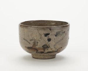 وعاء ، أو Kihara أو Hasami وير بواسطة المدرسة اليابانية