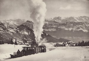 Rigi Kaltbad ، قطار الرياضات الشتوية في Vitznau Rigi Bahn (صورة b / w) بواسطة جين جابريل