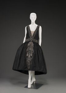 فستان سهرة (Robe De Style) (وسائط مختلفة) بواسطة جين لانفين