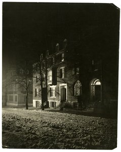 شارع تشيستنات ، بوسطن ، الولايات المتحدة الأمريكية ، حوالي 1902-10 (صورة فضية من الجيلاتين) بواسطة جيسي تاربوكس بيلز