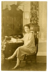 القاضي جان نوريس من نيويورك ، حوالي عام 1926 (صورة فضية من الجيلاتين) بواسطة جيسي تاربوكس بيلز