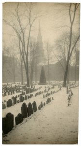 Old Granary Burying Ground بوسطن ، الولايات المتحدة الأمريكية ، حوالي 1902-10 (صورة فضية من الجيلاتين) بواسطة جيسي تاربوكس بيلز
