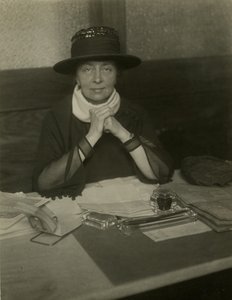 راشيل كروذرز ، 1905-18 بواسطة جيسي تاربوكس بيلز