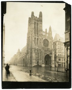 كنيسة سانت توماس ، نيويورك ، الولايات المتحدة الأمريكية ، حوالي 1905-40 (صورة فضية من الجيلاتين) بواسطة جيسي تاربوكس بيلز