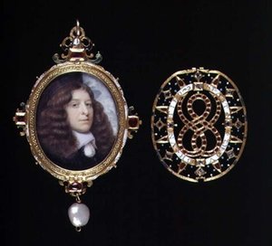 No.3863 المنمنمة لرجل مجهول في إطار وغطاء من الذهب و المرصع بالجواهر، c.1660 (رق). بواسطة جون (أتر. إلى) هوسكينز