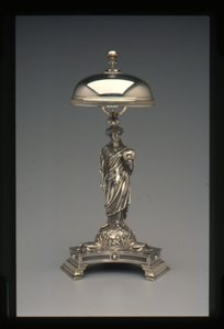 جرس العشاء ، 1860-70 (فضي) بواسطة جون بوجيرت
