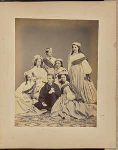 [كشك التوقيعات والصور الفوتوغرافية] بواسطة جوردان هـ. أبوت